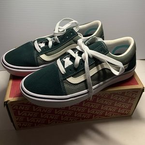 Brand new in the box Vans Comfeycush Old Skool